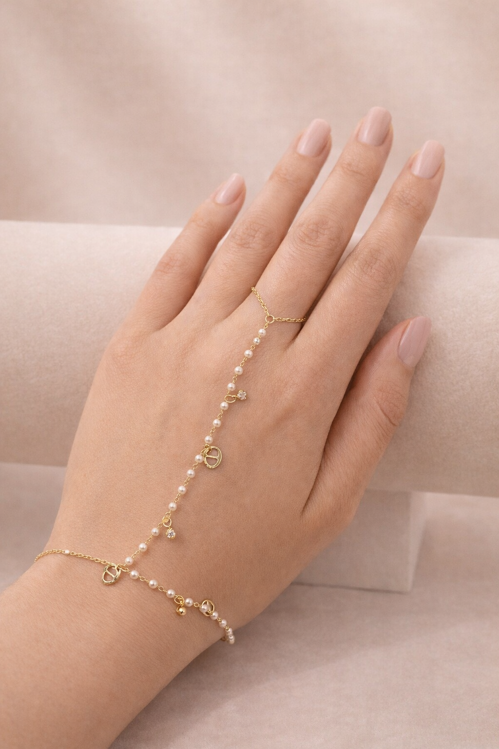Chaîne de main Perles d’Or